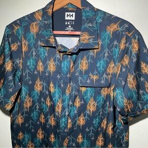 🏕️ Helly Hansen 🌲 Button Up Shirt